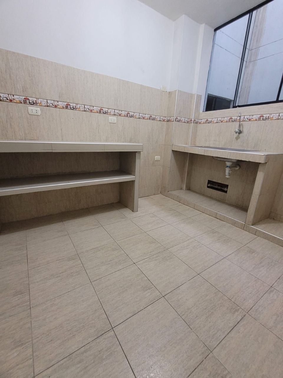 VENTA: DEPARTAMENTO URB FDCO. VILLARREAL - CHICLAYO - PISO 3