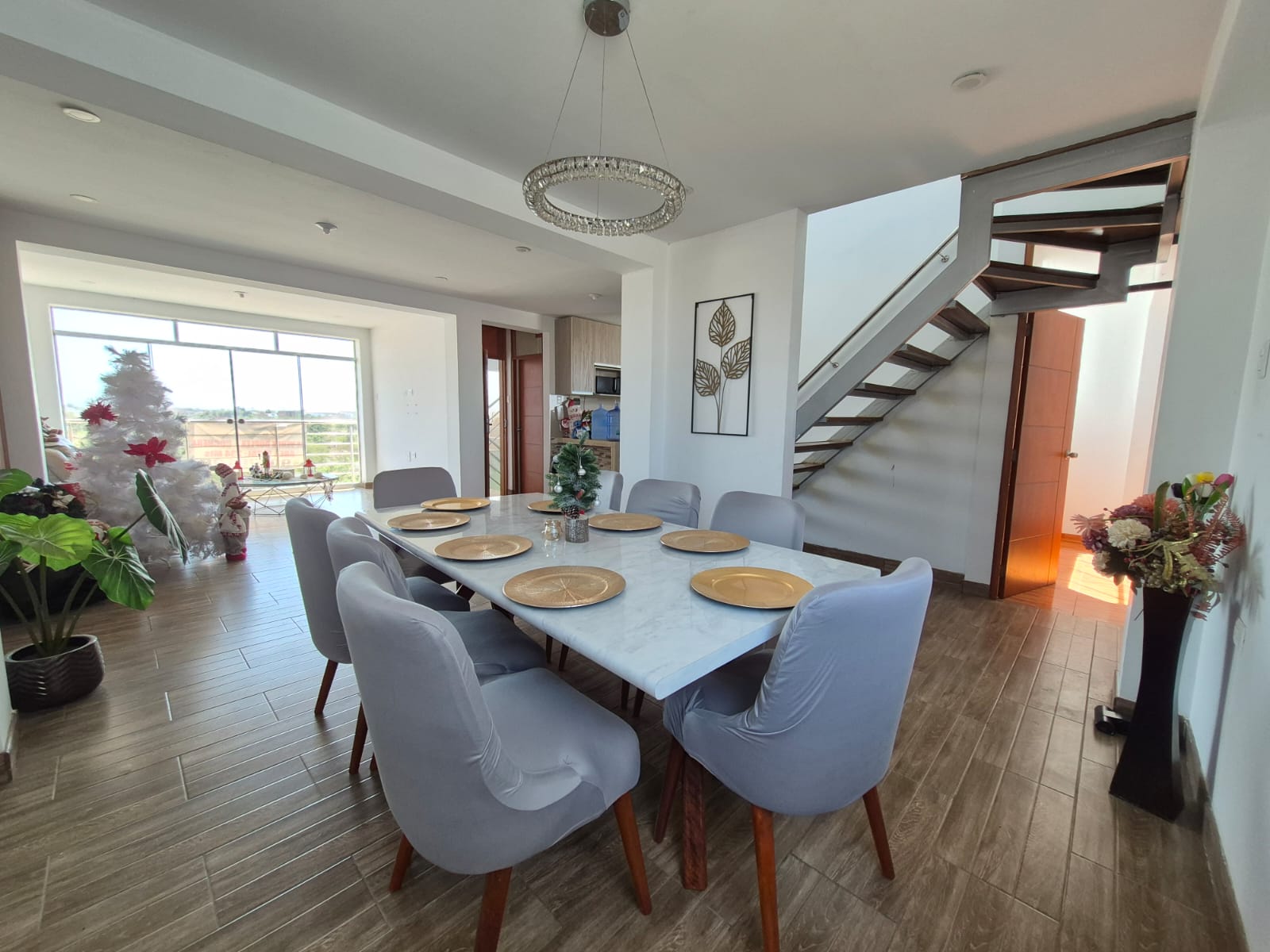 DUPLEX 5TO PISO URB LOS SAUCES - CHICLAYO - OCASION