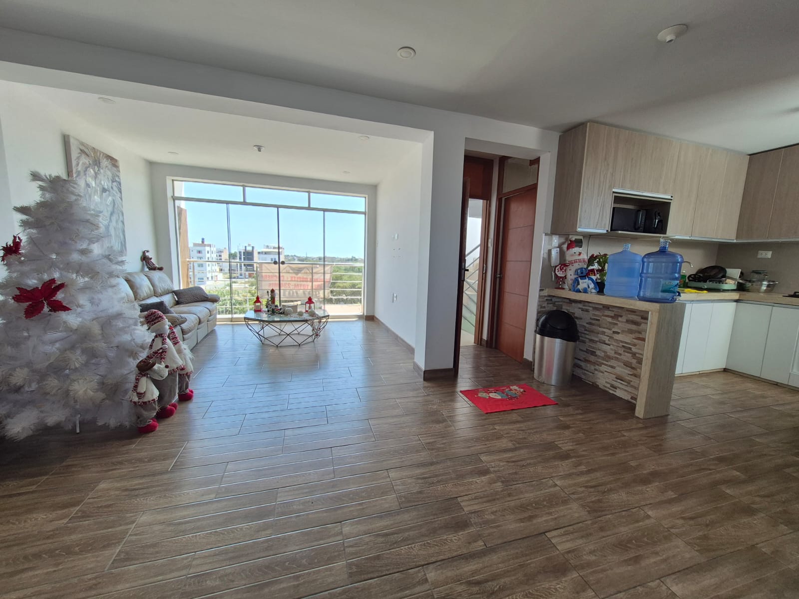 DUPLEX 5TO PISO URB LOS SAUCES - CHICLAYO - OCASION
