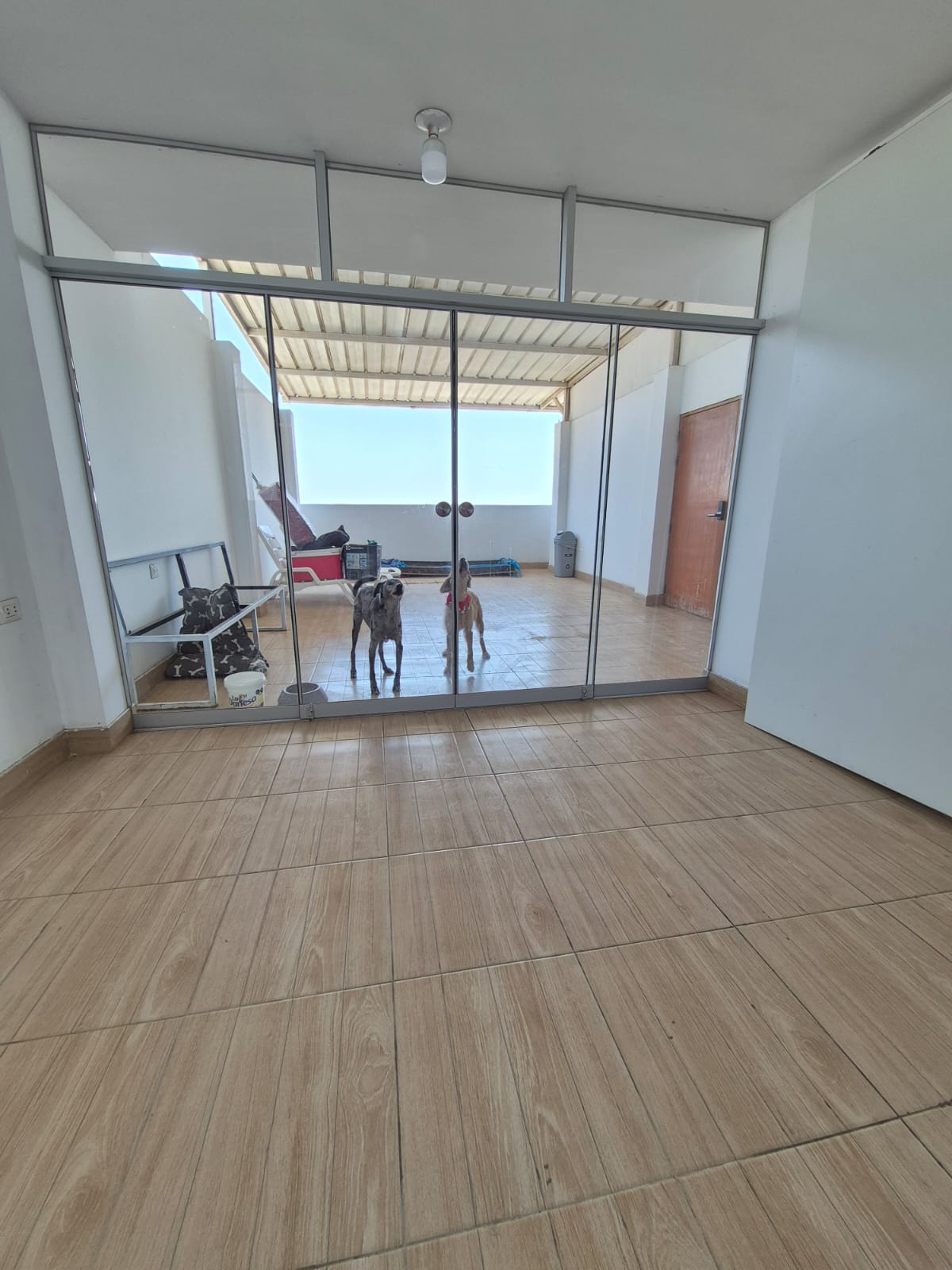 DUPLEX 5TO PISO URB LOS SAUCES - CHICLAYO - OCASION